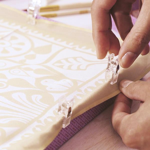 Atelier Grands Augustins, Workshop 11: Silk Painting – Petal